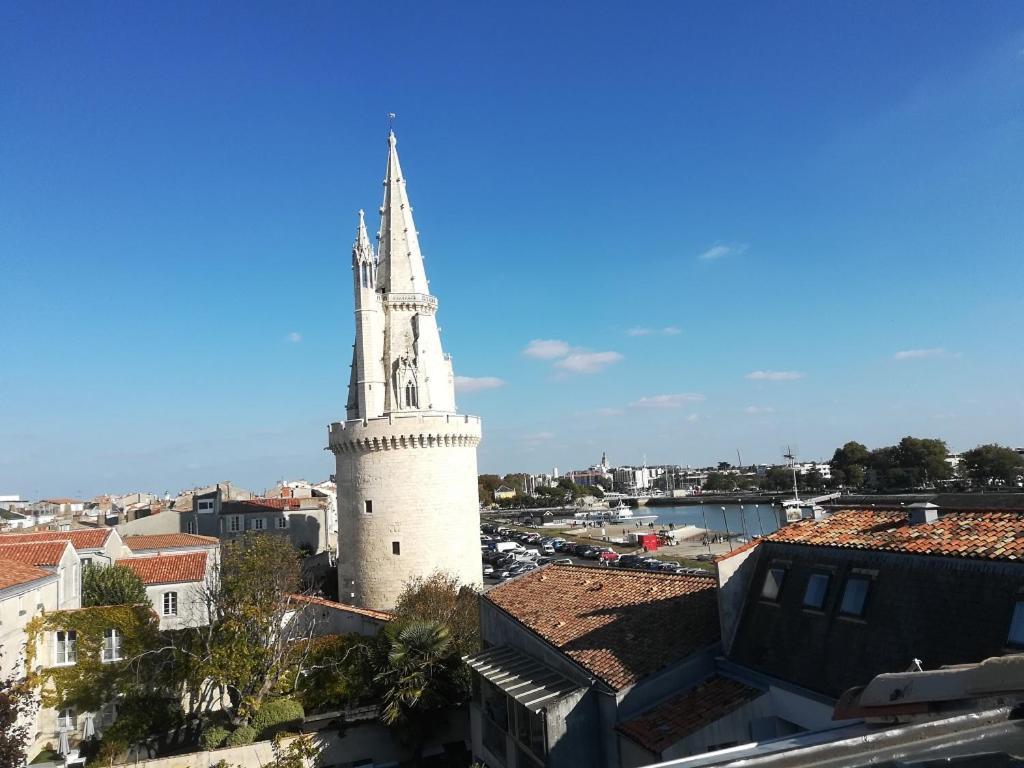 Vue Superbe Sur Tour De La Lanterne T2 Avec Terrasse Remparts 2 Apartment La Rochelle  Exterior foto